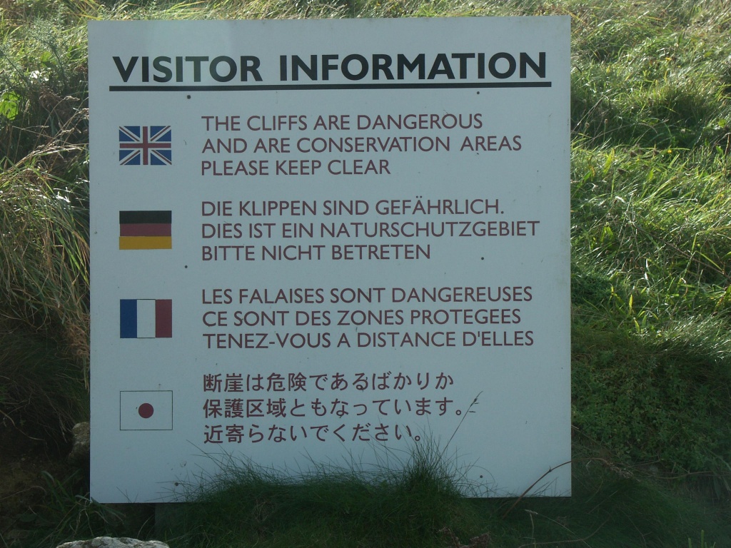 イギリス断崖の標識